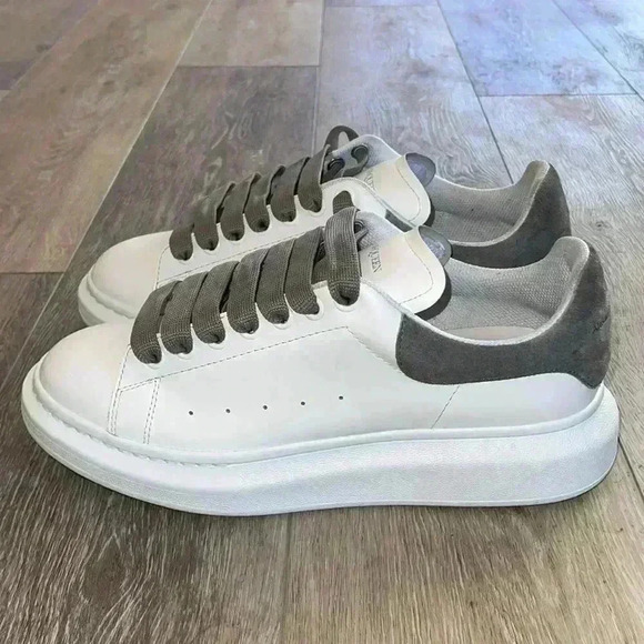 Alexander McQueen Sneakers - Picture 7 of 12